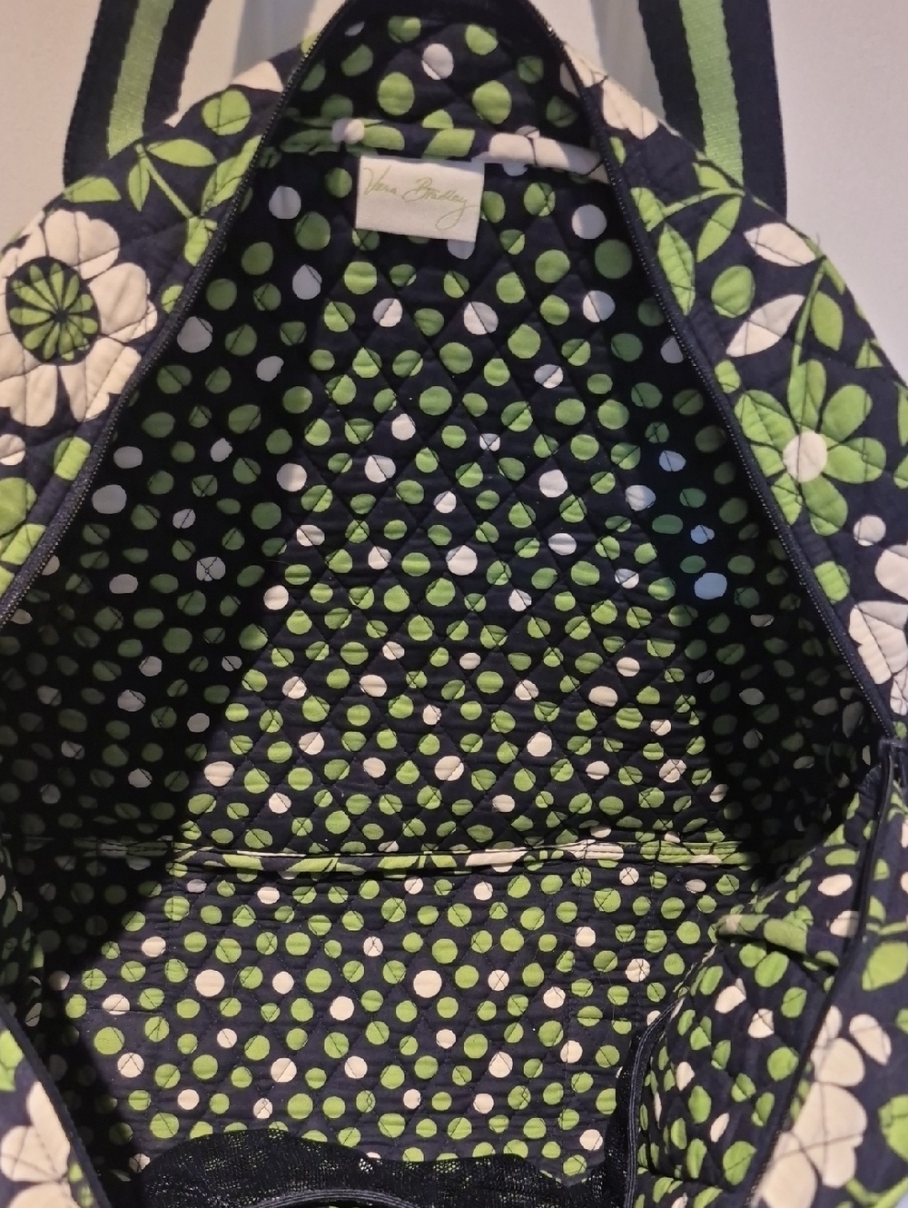 Vera Bradley Lucky You medium Quilted Floral Tote Bag in Black & Green. EUC - Picture 7 of 13